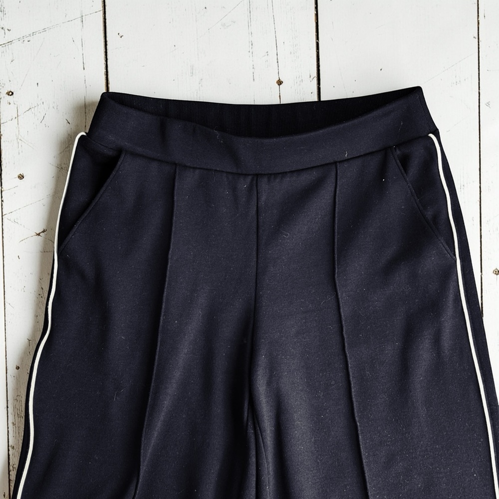 Chico's Black Knit Garment - Picture 4 of 9